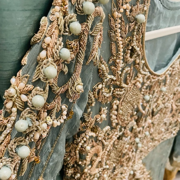 Mommy & Me Pakistani Outfits - Picture 6 of 11